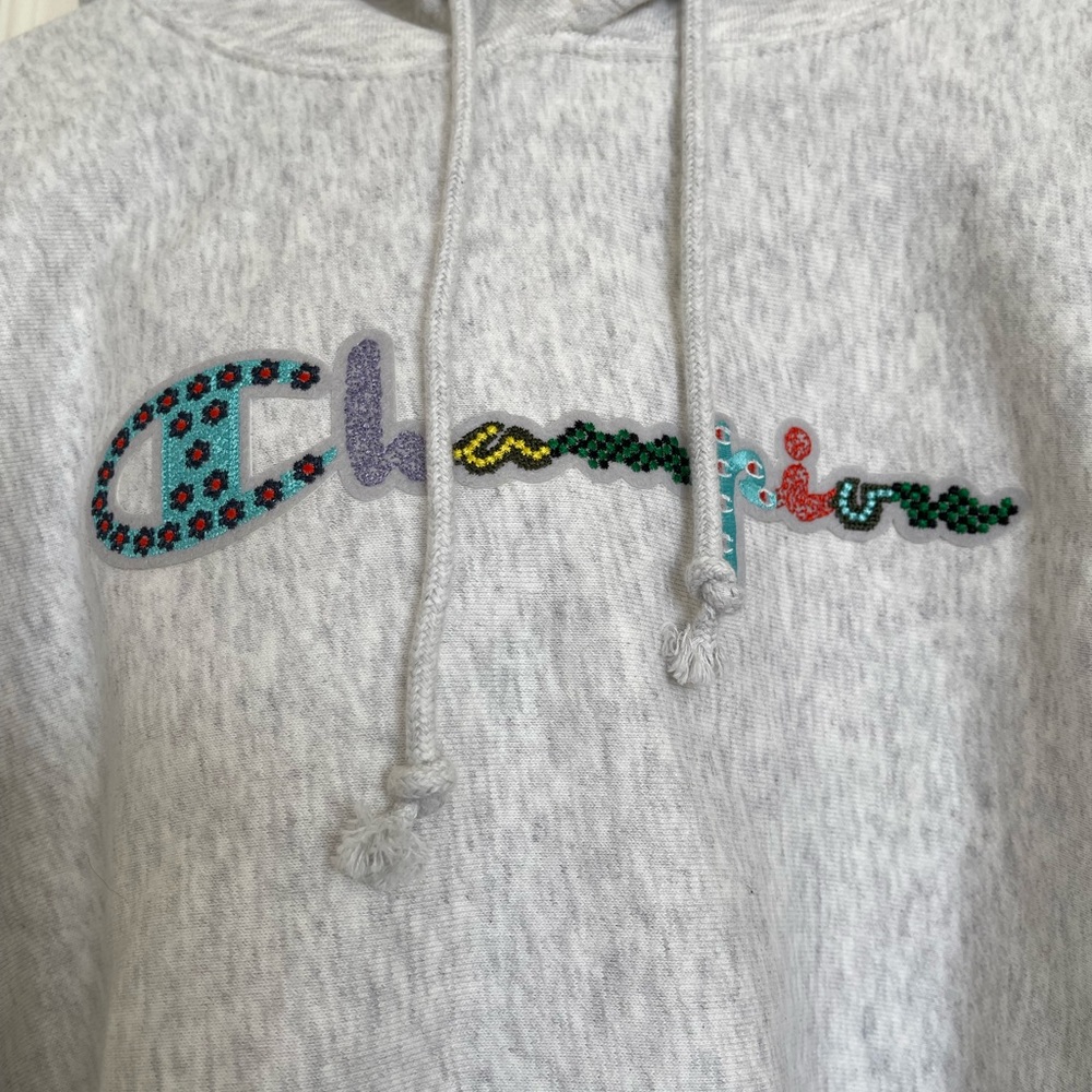 Women’s Champion Oversized Cropped Hoodie - Picture 2 of 4